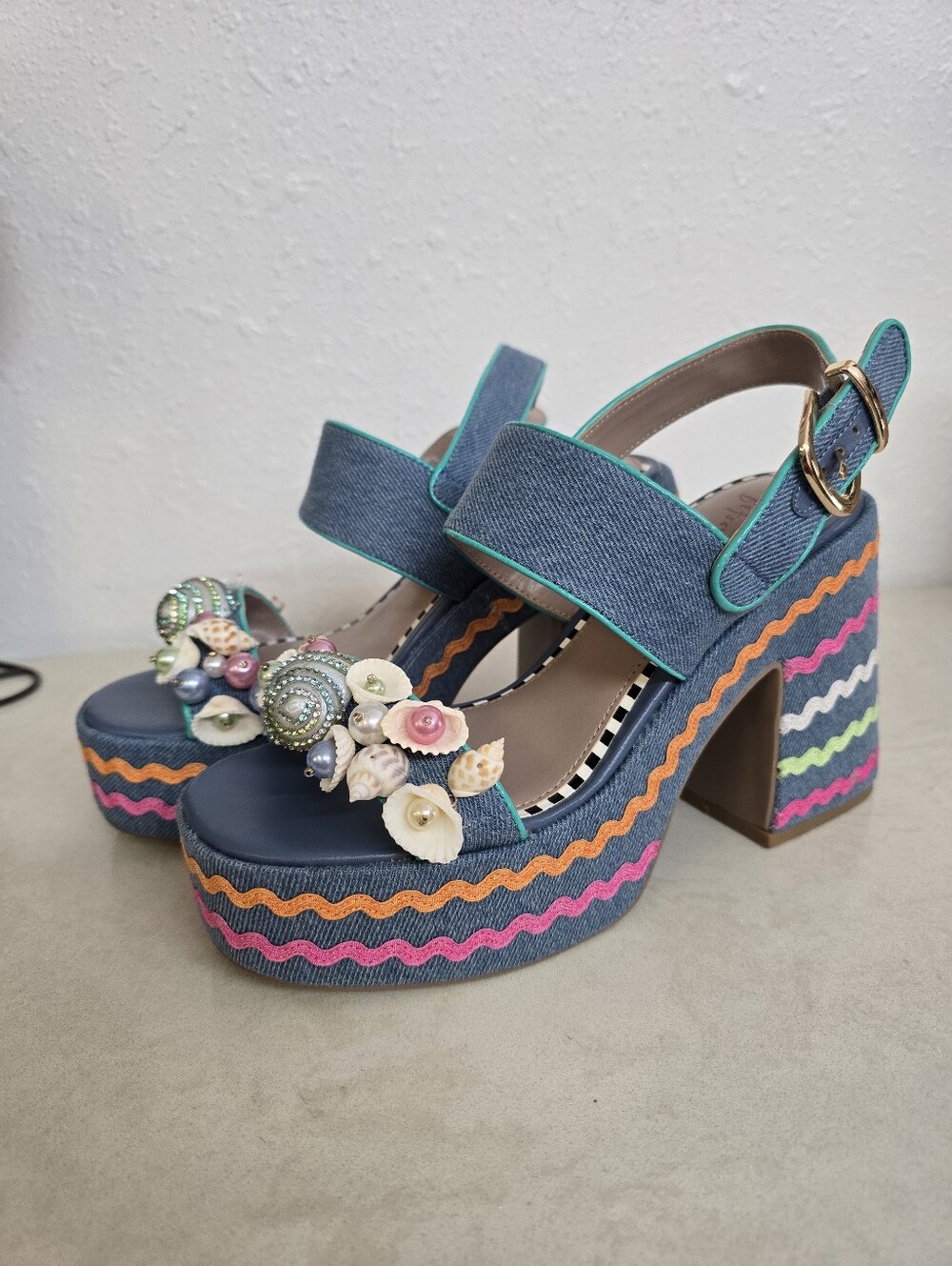 Betsey Johnson Shellie Size 7.5 Denim Seashell Pearl Platform Heels Sandals - Picture 7 of 10